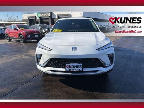 New 2026 Buick Envista Sport Touring image 14