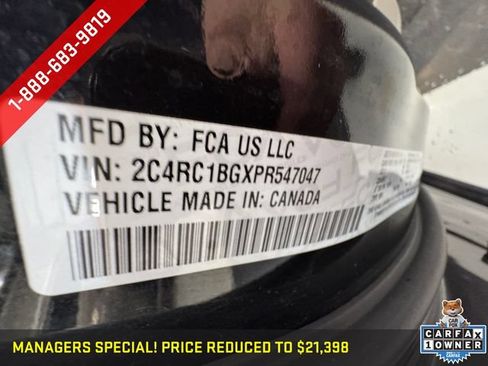 Used 2023 Chrysler Pacifica Touring-L FWD image 28