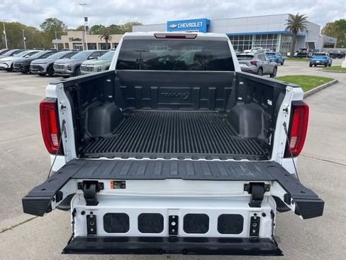 Used 2024 GMC Sierra 1500 SLT RWD image 9