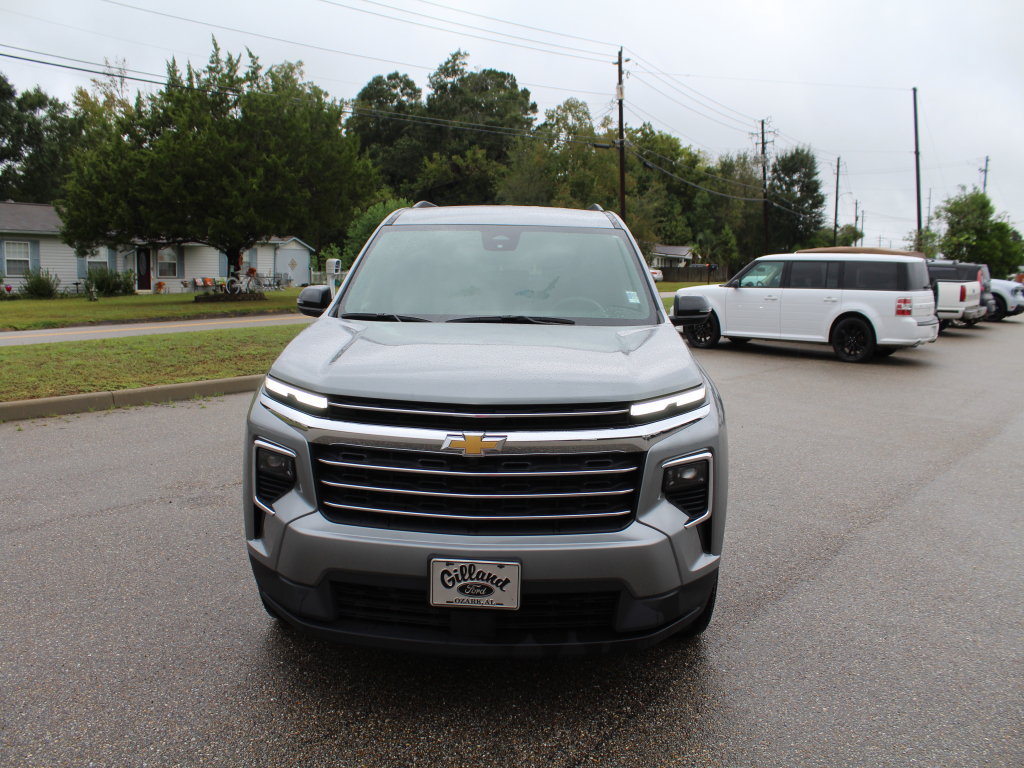Used 2026 Chevrolet Traverse LT AWD/4WD image 4