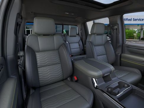 New 2026 Chevrolet Silverado 2500 ZR2 w/ LPO, Dark Essentials Package AWD/4WD image 16