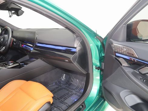 Used 2025 BMW M5 w/ Carbon Package image 70