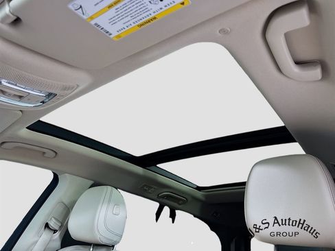 Used 2022 Mercedes-Benz GLS 450 4MATIC image 16