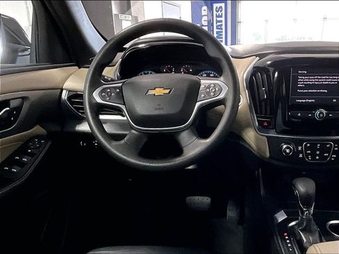 Used 2022 Chevrolet Traverse LS AWD/4WD image 18