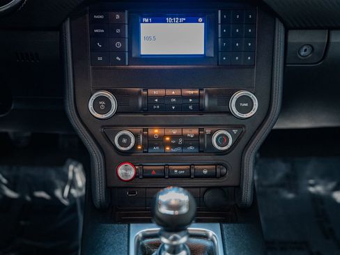 Certified 2019 Ford Mustang Coupe image 25