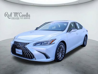 Used 2024 Lexus ES 300h w/ Luxury Package