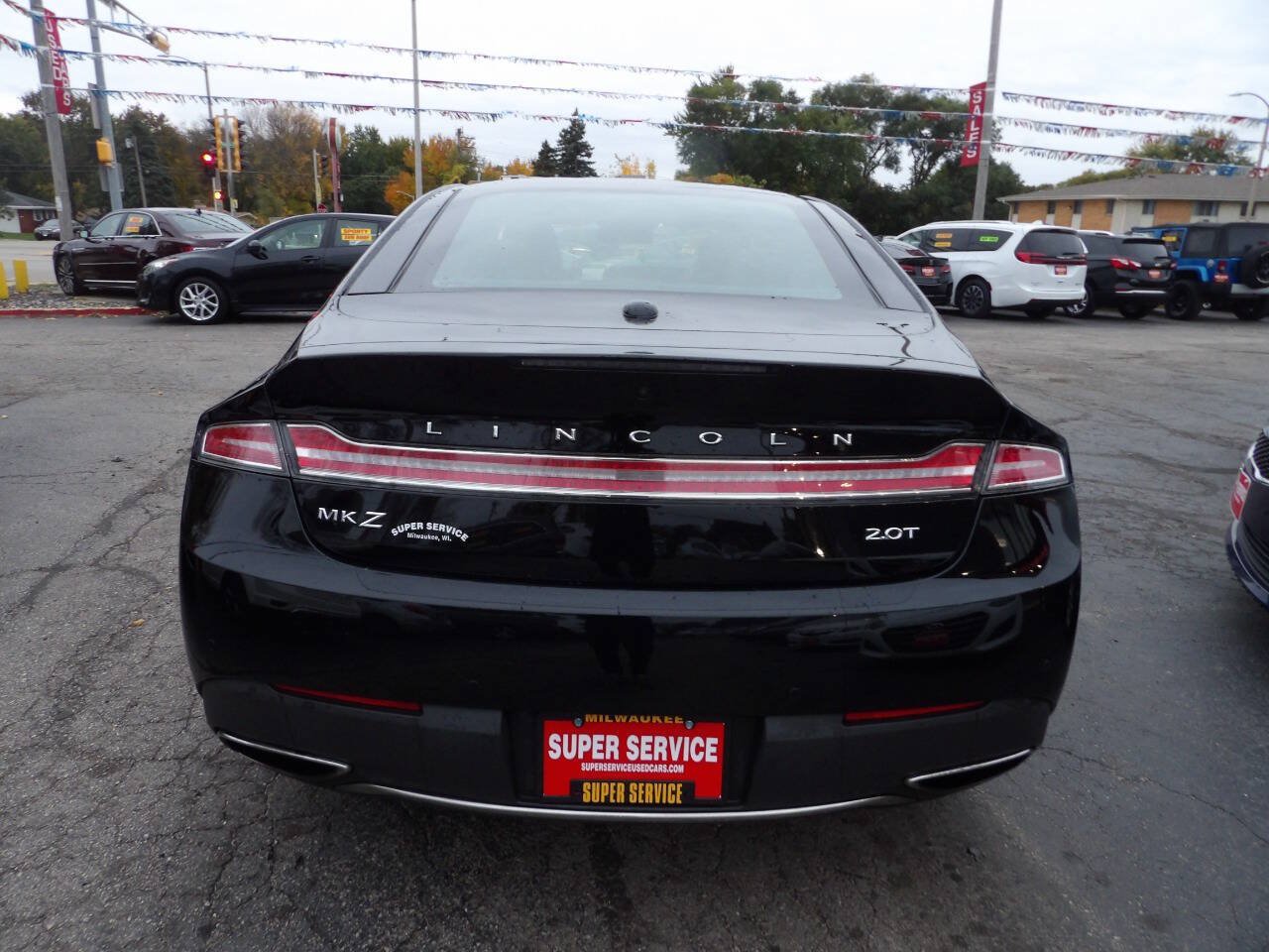 Used 2017 Lincoln MKZ Reserve w/ Technology Package FWD image 4