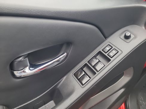 Used 2022 Nissan Frontier SV image 19