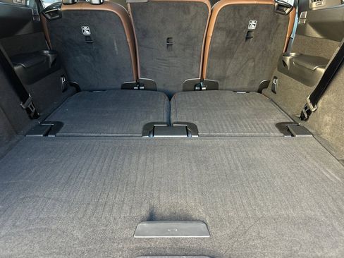 Certified 2025 Volvo XC90 B5 Plus w/ Protection Package Premier image 17