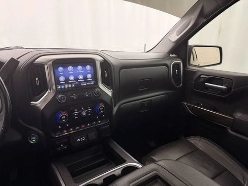 Used 2020 Chevrolet Silverado 1500 LT Trail Boss AWD/4WD image 15
