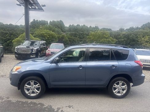 Used 2009 Toyota RAV4 4WD V6 w/ Tow Prep Pkg image 2