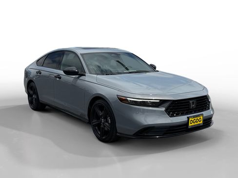 Used 2023 Honda Accord Sport image 7