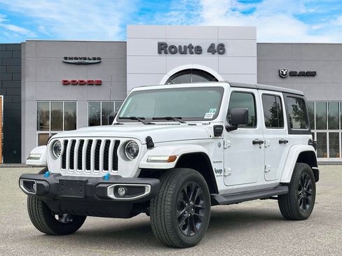 Used 2023 Jeep Wrangler Unlimited Sahara w/ Cold Weather Group image 2
