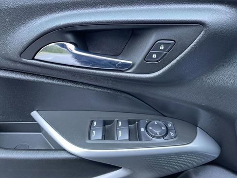 Used 2024 Chevrolet Trax LS image 21