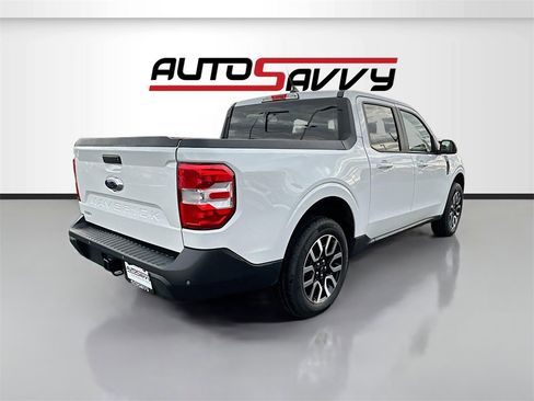 Used 2024 Ford Maverick Lariat image 7