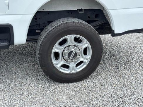 Used 2025 Ford F250 XLT AWD/4WD image 12