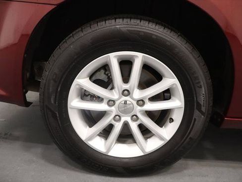 Certified 2019 Dodge Grand Caravan SXT FWD image 28