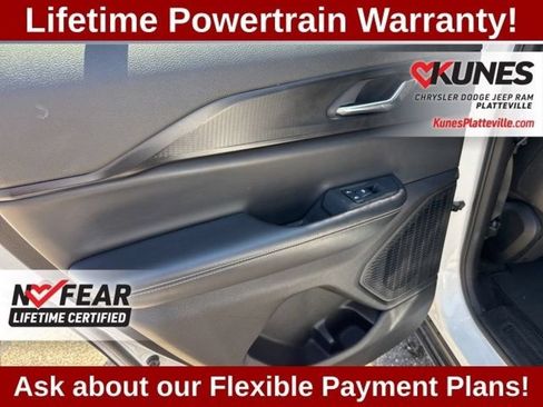 Used 2024 Jeep Grand Cherokee Altitude AWD/4WD image 37