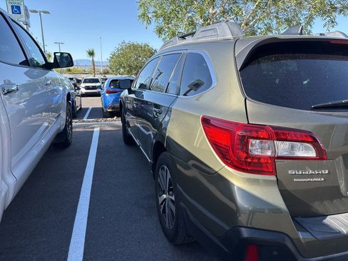 Used 2019 Subaru Outback 2.5i Limited AWD/4WD image 30