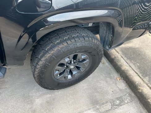 Used 2022 Toyota Tacoma SR w/ SR Convenience Package RWD image 10