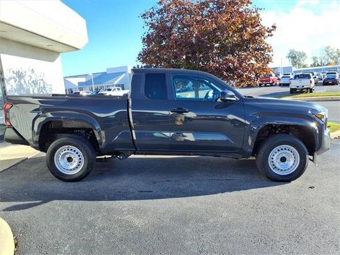 Certified 2025 Toyota Tacoma SR image 21