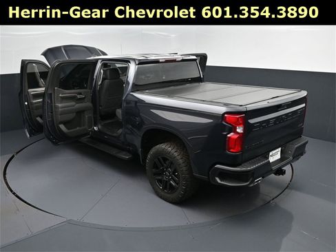 Used 2022 Chevrolet Silverado 1500 RST w/ Z71 Off-Road Package image 2