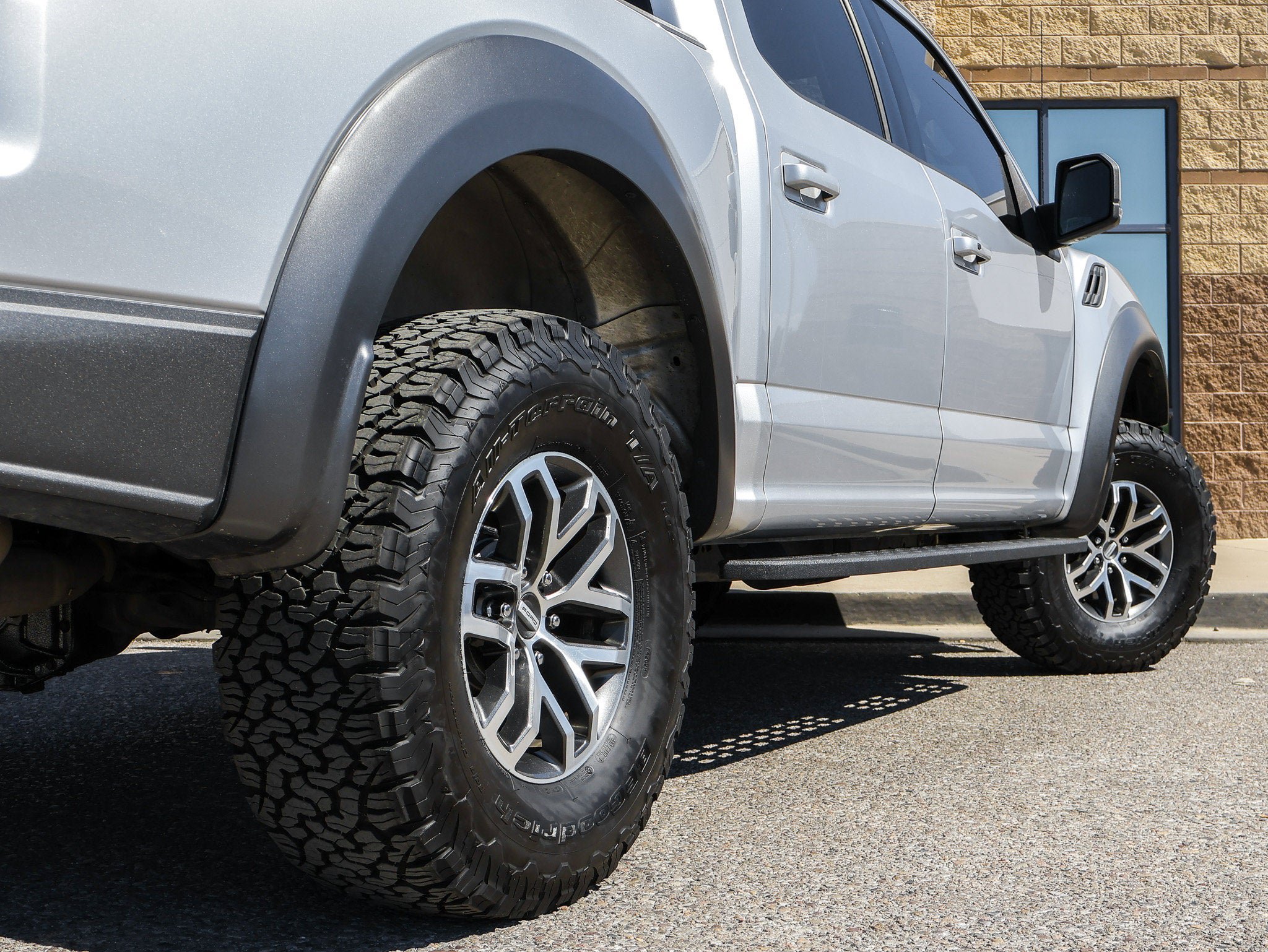 Certified 2018 Ford F150 Raptor w/ Equipment Group 802A Luxury AWD/4WD image 11