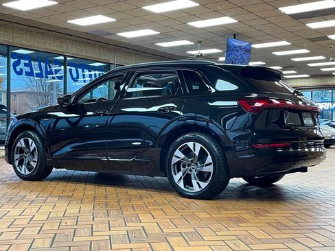 Used 2021 Audi e-tron Premium w/ Convenience Plus Package image 6