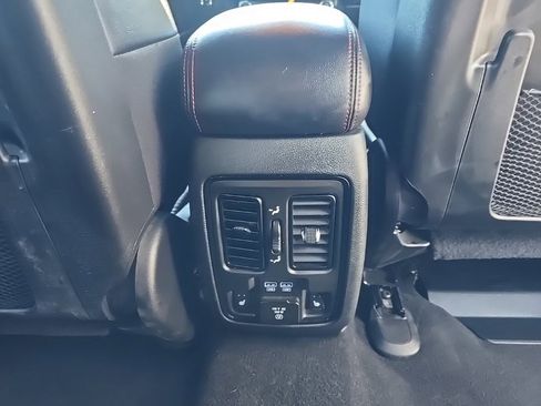 Used 2024 Dodge Durango GT image 24