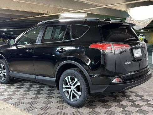 Used 2016 Toyota RAV4 LE AWD/4WD image 6