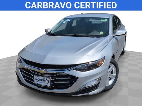 Used 2022 Chevrolet Malibu LS FWD image 1