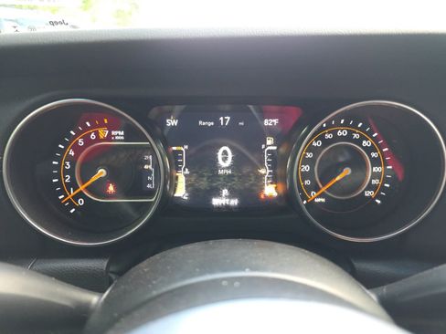 Used 2022 Jeep Gladiator Overland AWD/4WD image 15