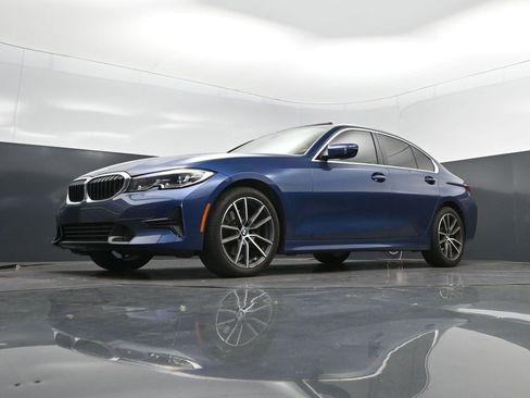 Used 2022 BMW 330i Sedan w/ Premium Package 2 image 38