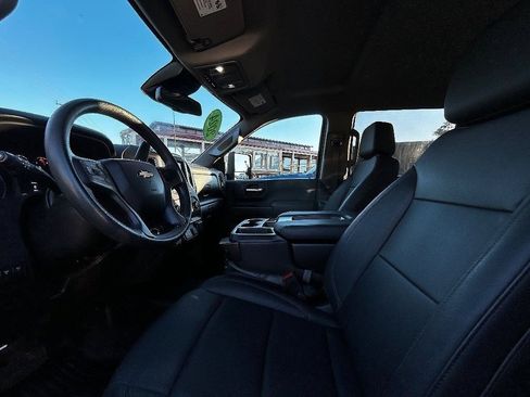 Used 2024 Chevrolet Silverado 3500 W/T image 6