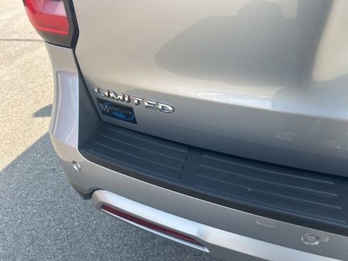 Used 2024 Ford Expedition Limited image 10