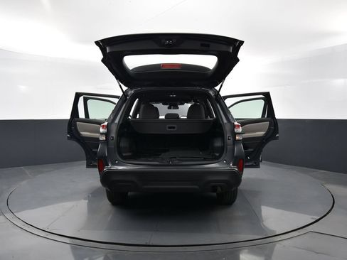 Used 2025 Subaru Forester AWD/4WD image 34