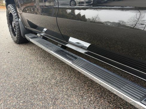 Used 2021 Chevrolet Silverado 1500 LTZ w/ LTZ Premium Package image 16