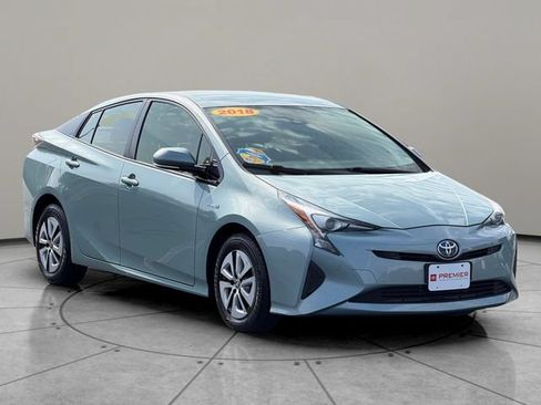 Certified 2018 Toyota Prius Three FWD image 8
