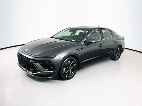 Used 2025 Hyundai Sonata SEL image 3