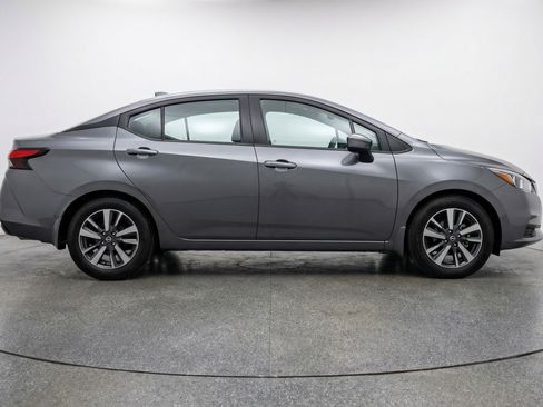 Used 2025 Nissan Versa SV FWD image 11
