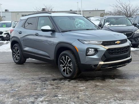 Used 2022 Chevrolet TrailBlazer ACTIV image 3