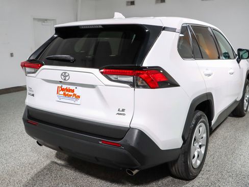 Used 2023 Toyota RAV4 LE image 7