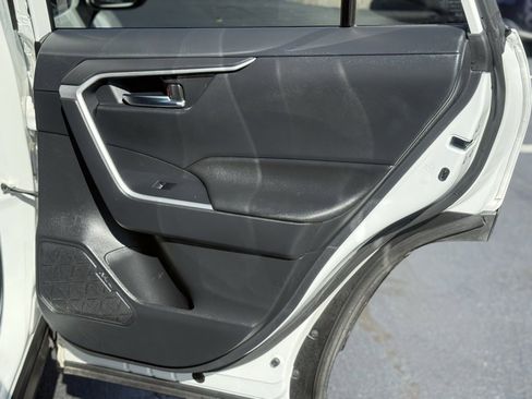 Certified 2021 Toyota RAV4 XLE image 19