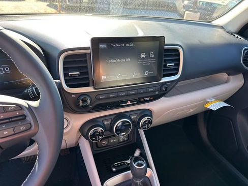 New 2026 Hyundai Venue SEL image 27