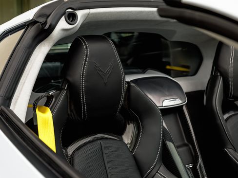 Used 2023 Chevrolet Corvette Z06 w/ Z07 Performance Package image 2