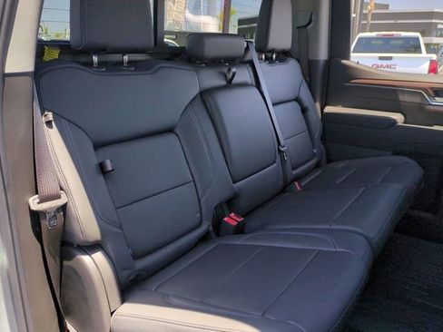 New 2026 GMC Sierra 1500 SLT w/ SLT Premium Package AWD/4WD image 27