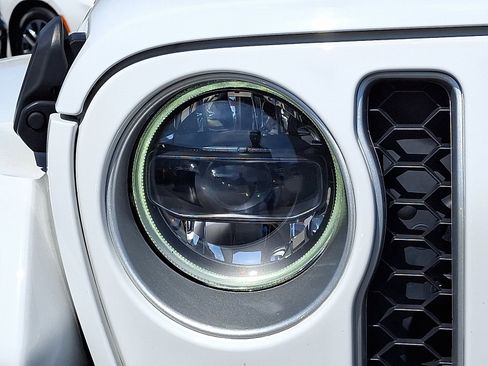 Certified 2023 Jeep Wrangler Sahara w/ Cold Weather Group image 9