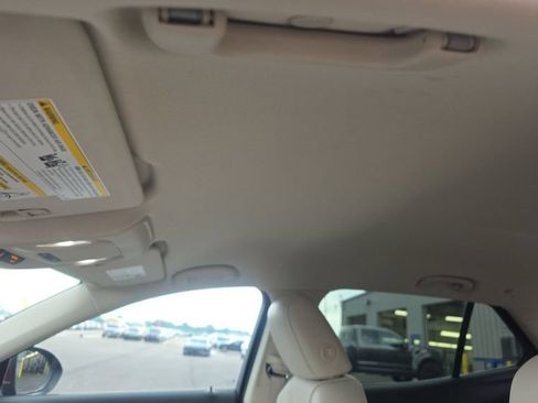 Used 2023 Buick Envision Essence AWD/4WD image 22