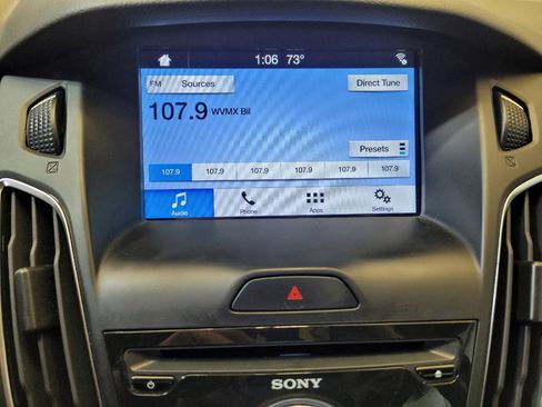 Used 2018 Ford Focus SEL w/ Cold Weather Package FWD image 25