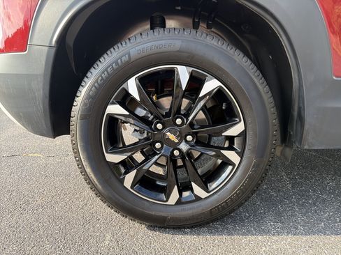 Used 2023 Chevrolet TrailBlazer LT w/ Convenience Package FWD image 17